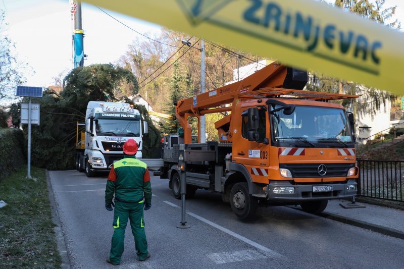 Bor za Trg bana Jelačića