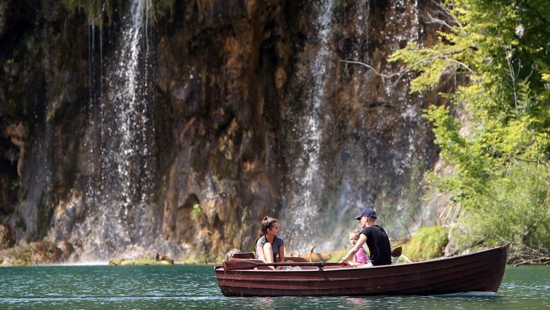 Velike gužve u Plitvicama unatoč poskupljenju