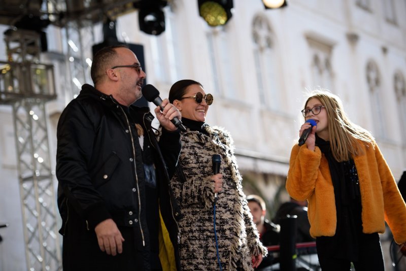 Dječja Nova godina na Stradunu uz Tonija Cetinskog i Ninu Badrić