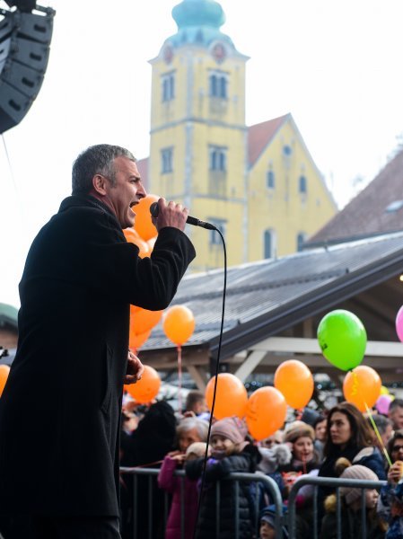 Giuliano zabavljao Samoborce na dočeku Nove godine u podne