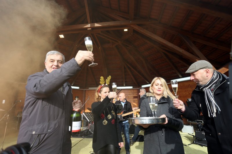 Tradicionalni doček Nove godine u Fužinama u podne