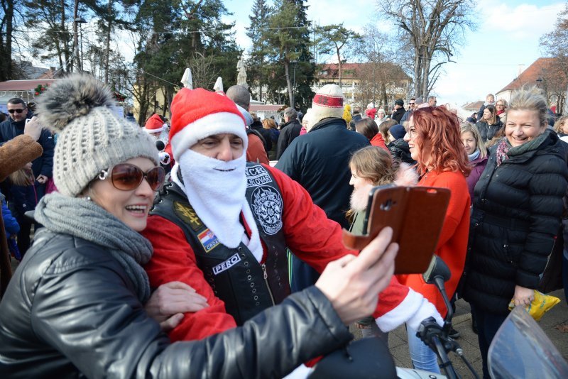 Dječji doček Nove godine uz Moto Mrazove u Bjelovaru