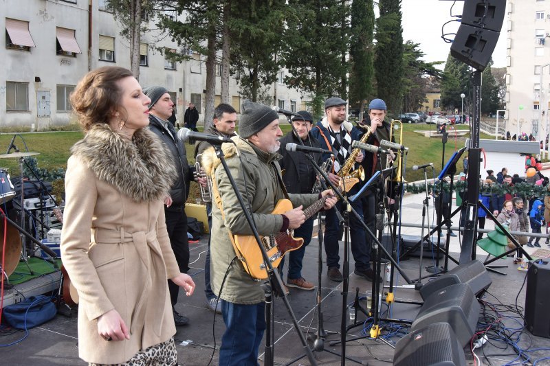 Puljani uz Gustafe dočekali Novu godinu u podne