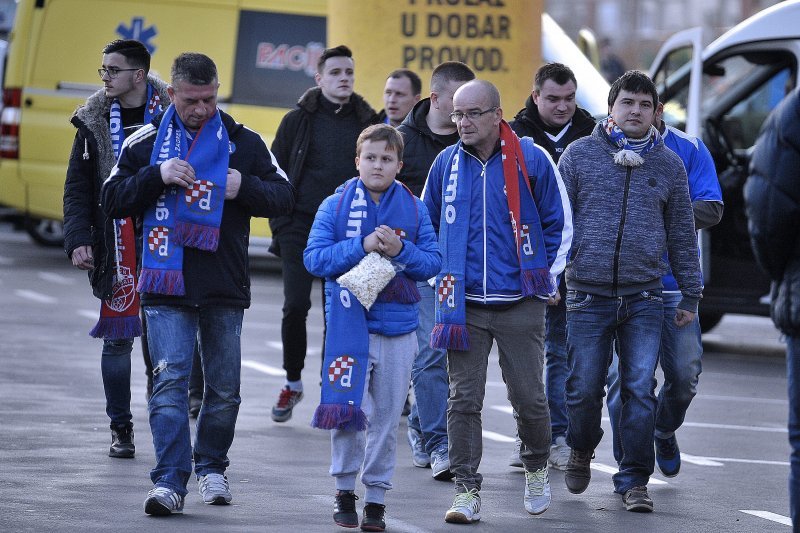 Dolazak navijača na utakmicu Dinamo - Viktoria Plzen