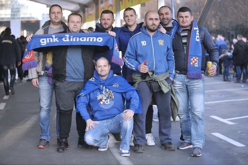 Dolazak navijača na utakmicu Dinamo - Viktoria Plzen