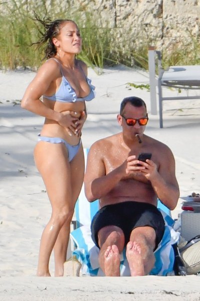 Jennifer Lopez i Alex Rodriguez uživaju na Bahamima