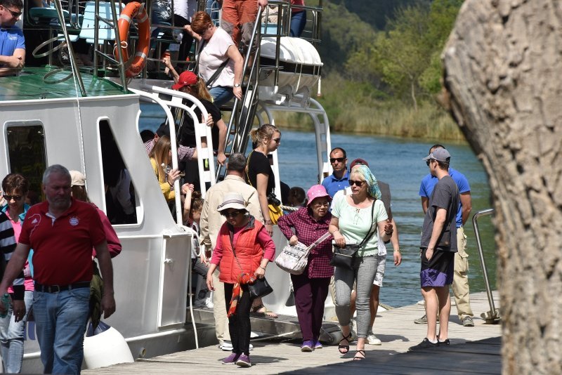 Lijep i sunčan dan turisti iskoristili u Nacionalnom parku Krka