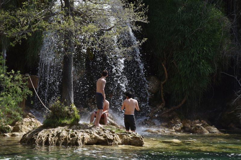 Lijep i sunčan dan turisti iskoristili u Nacionalnom parku Krka