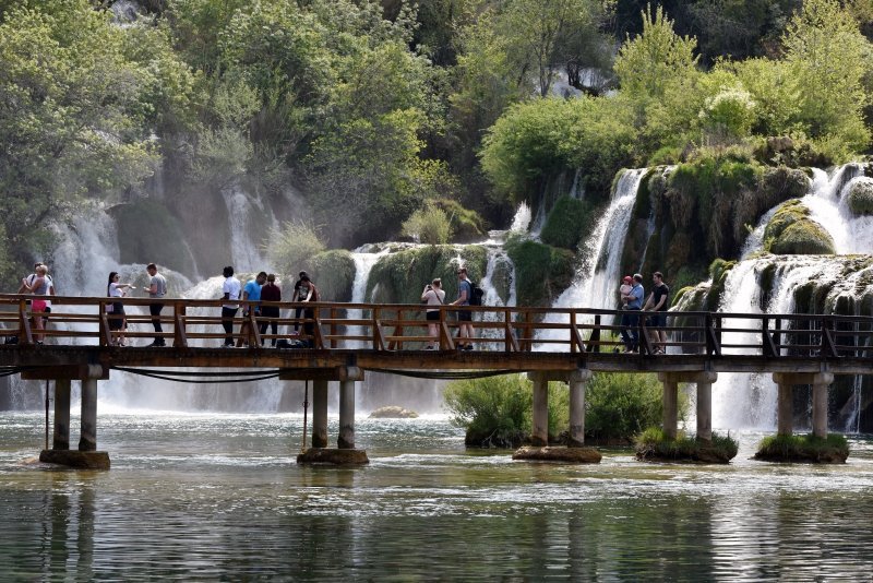 Lijep i sunčan dan turisti iskoristili u Nacionalnom parku Krka