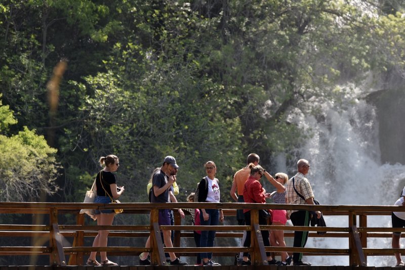 Lijep i sunčan dan turisti iskoristili u Nacionalnom parku Krka