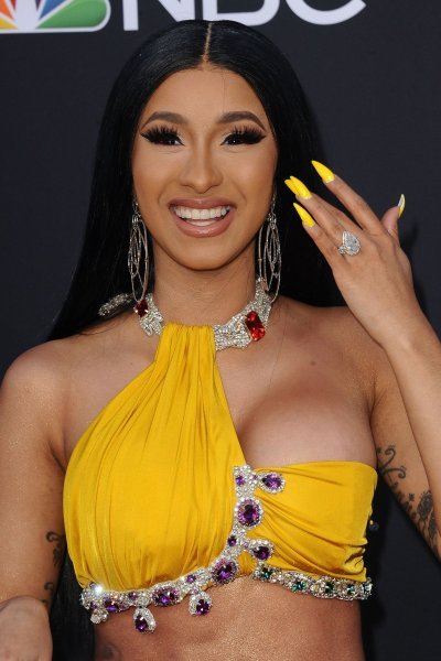 Cardi B (2)