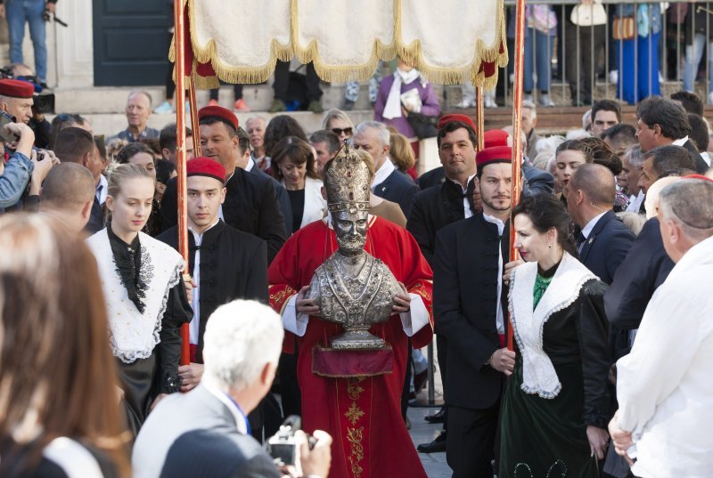 Predsjednica Kolinda Grabar Kitarović u procesiji sv. Dujma u Splitu