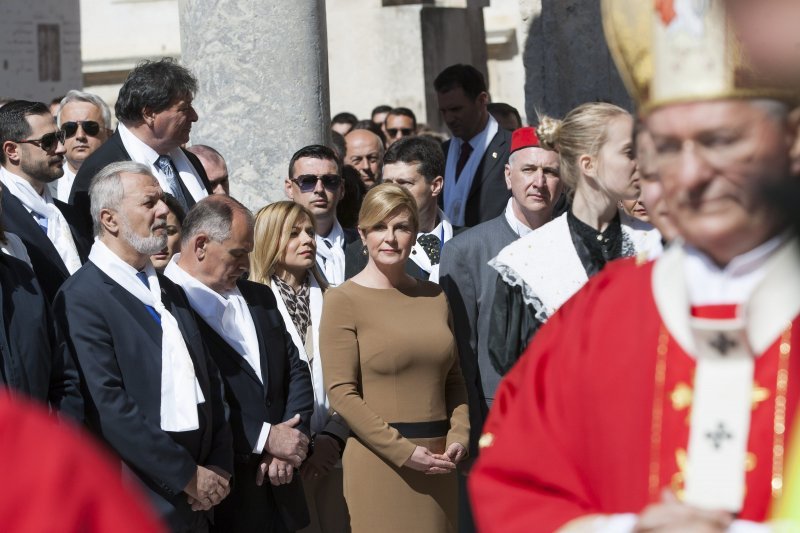 Predsjednica Kolinda Grabar Kitarović u procesiji sv. Dujma u Splitu