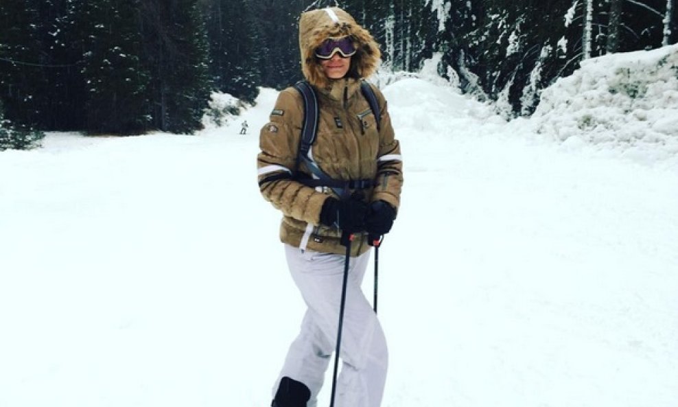 Nevena Rendeli na skijama zaziva - ljeto