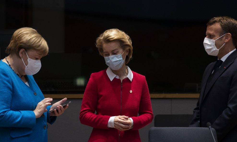 Angela Merkel, Ursula von der Leyen, Emmauel Macron