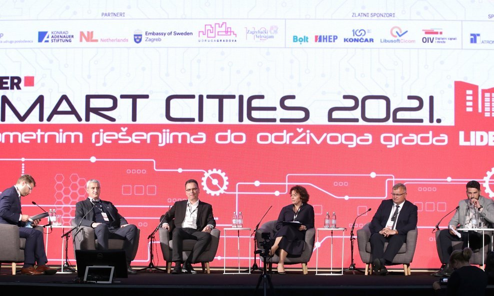 Smart Cities 2021