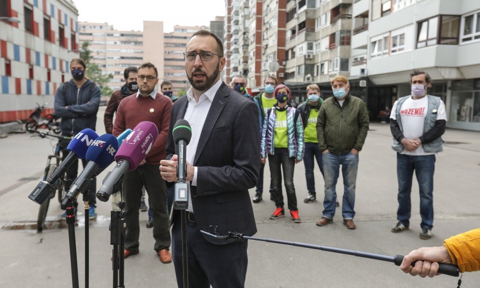 Tomislav Tomašević na konferenciji za novinare u zagrebačkoj Mamutici