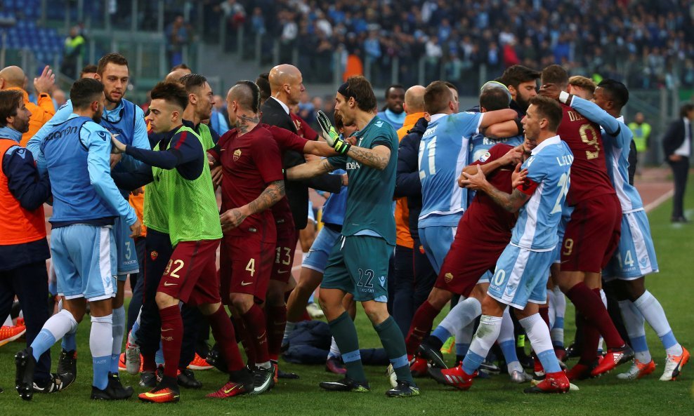 Roma - Lazio, bilo je i ružnih scena