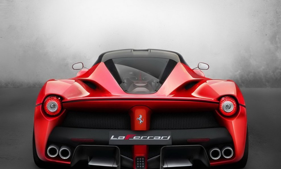 Ferrari-La-Ferrari-23[2]