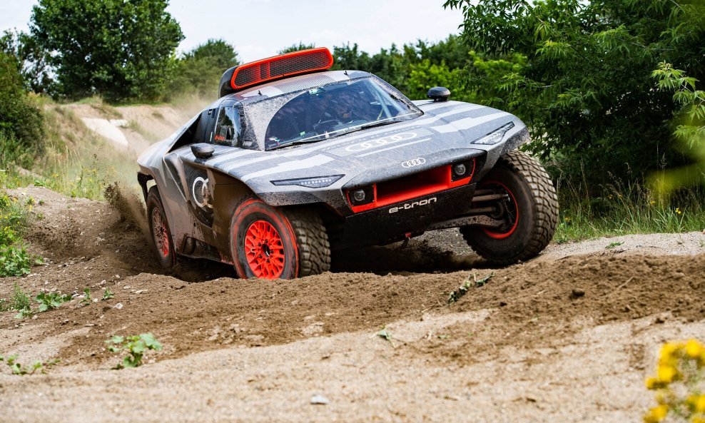 Audi RS Q e-tron za Dakar 2022.