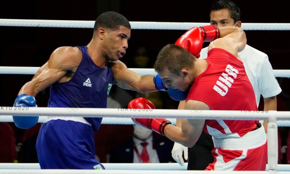 Hebert Sousa (lijevo) vs. Oleksandr Hižniak