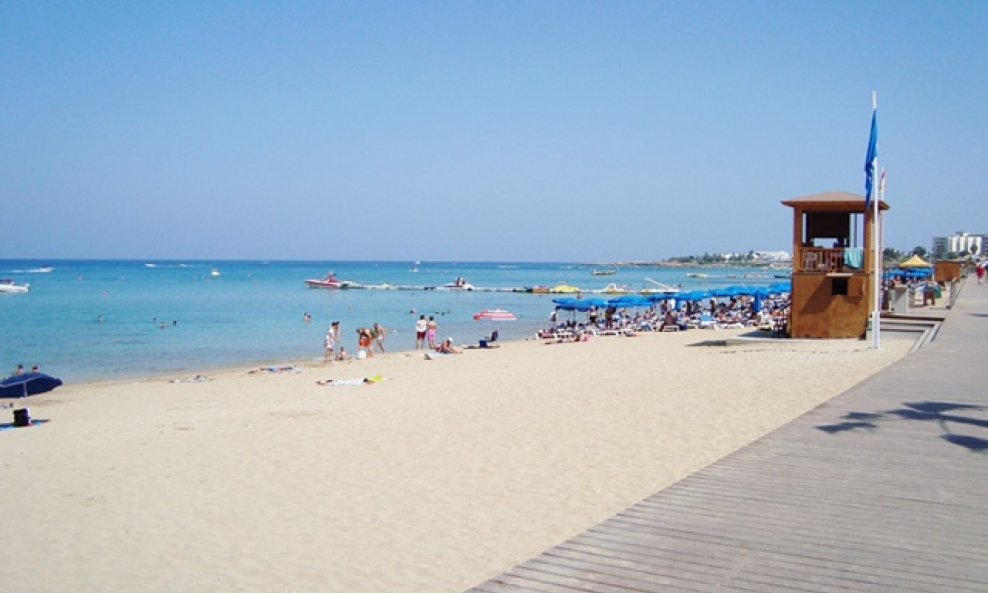 Protaras_beach_at_Paralimni_in_the_Republic_of_Cyprus