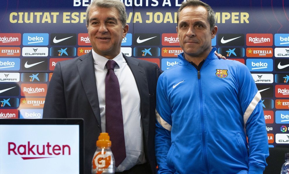 Joan Laporta (l) i Sergi Barjuan