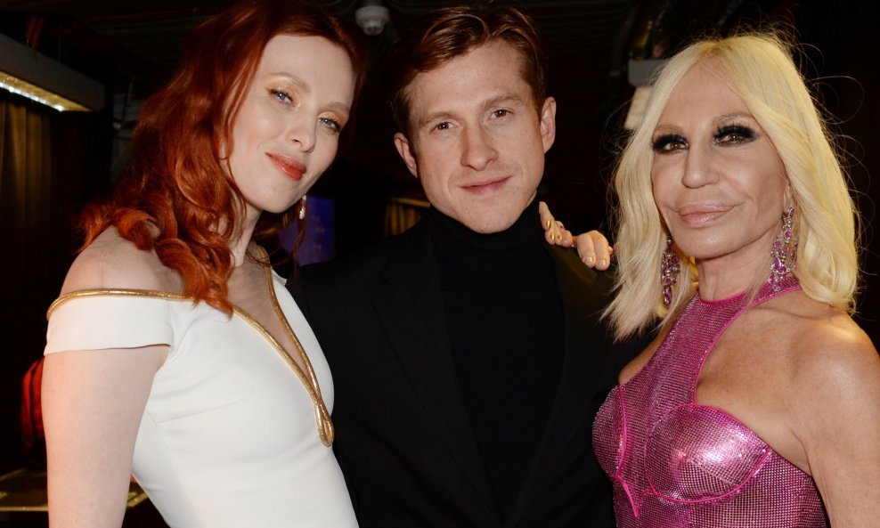 Karen Elson, Daniel Lee i Donatella Versace