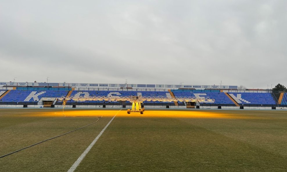 Umjetno sunce na stadionu Gradski vrt