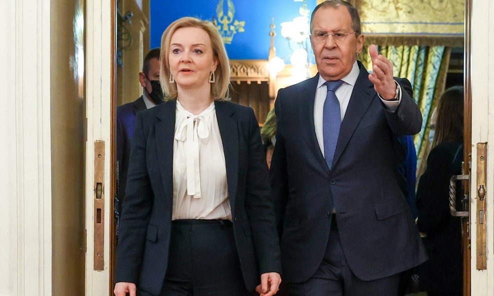 Liz Truss i Sergej Lavrov