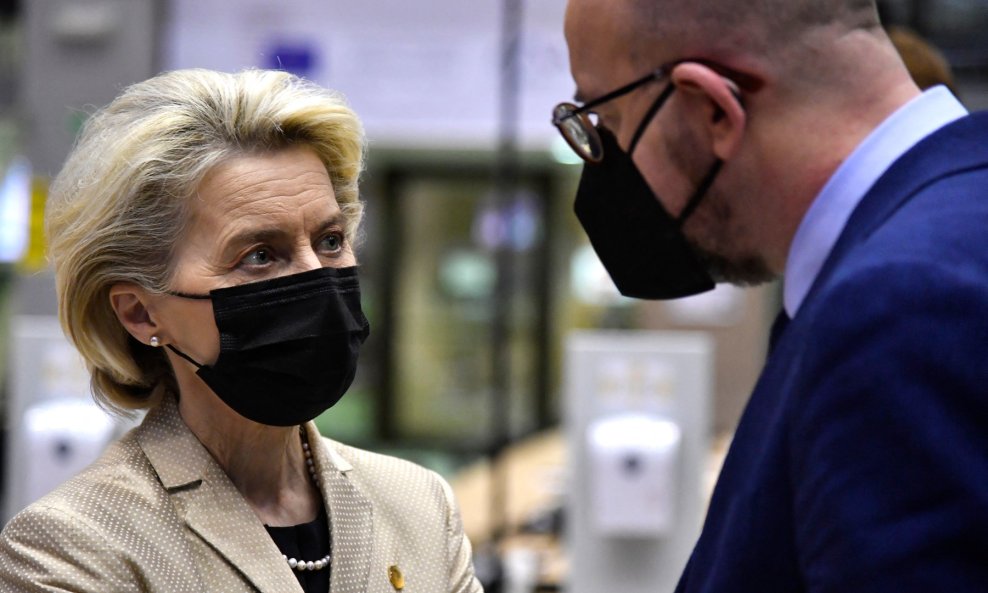 Ursula von der Leyen i Charles Michel