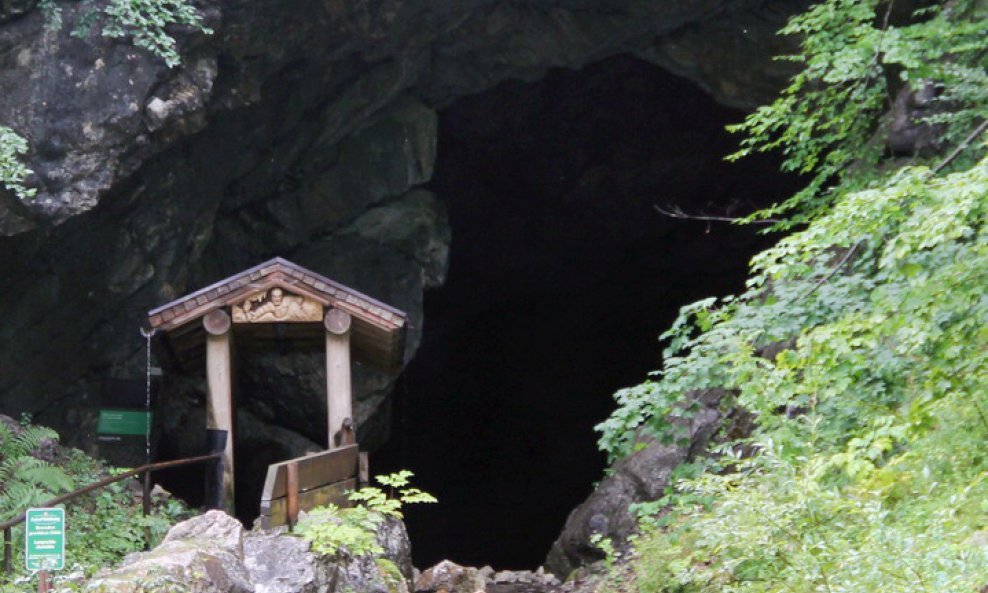 Lamprechtshöhle