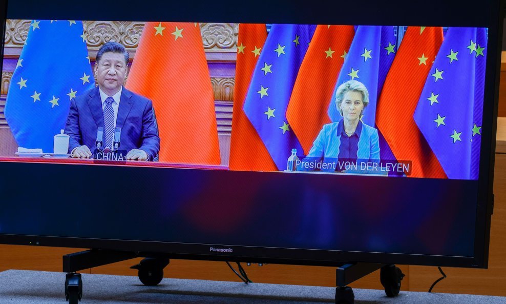 Li Keqiang i Ursula von der Leyen