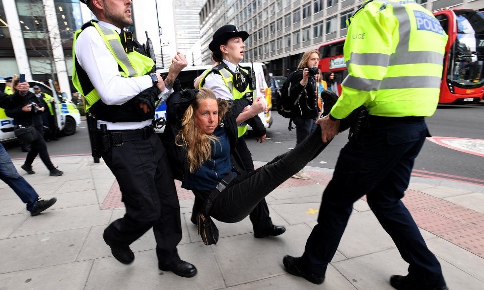 Britanska policija uhitila je prosvjednike Extinction Rebellion