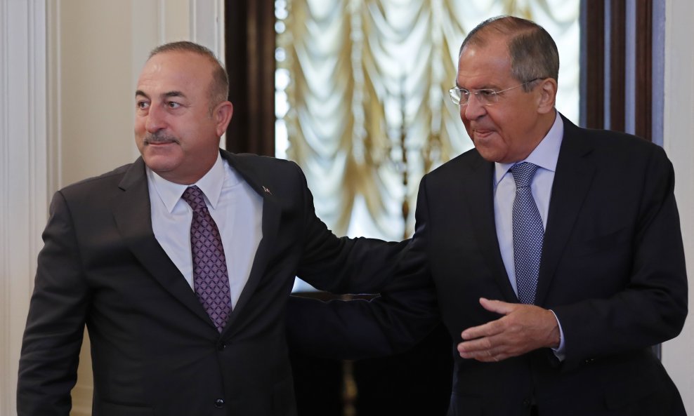 Mevlut Cavusoglu i Sergej Lavrov