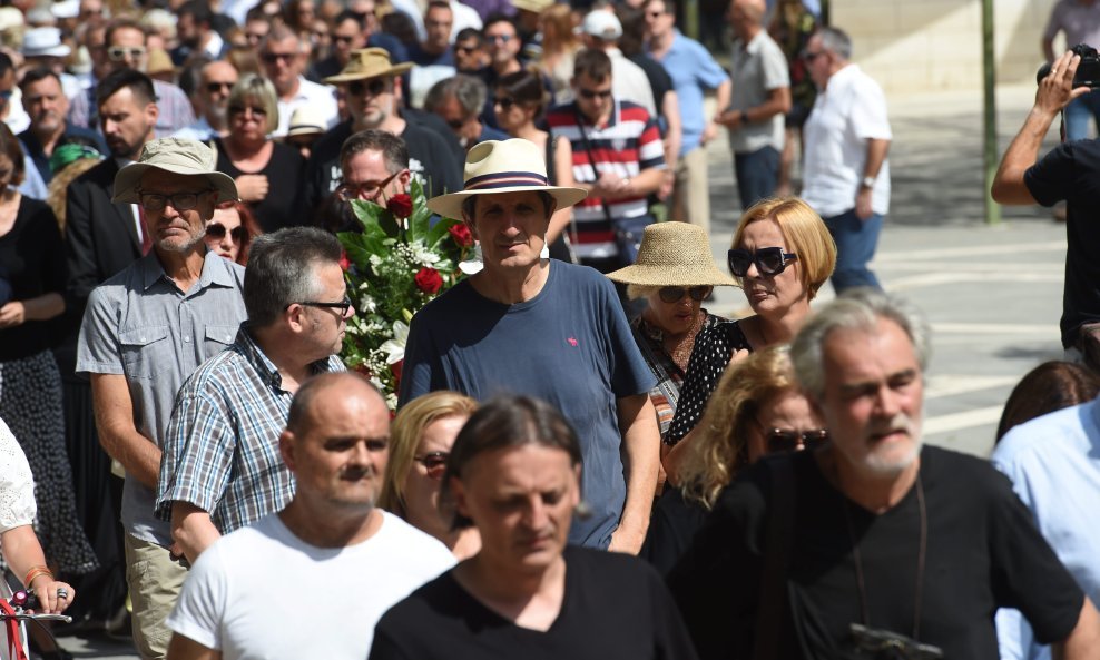 Danas je na splitskom groblju Lovrinac održan posljednji ispraćaj nedavno preminolog novinara Vladimira Matijanića