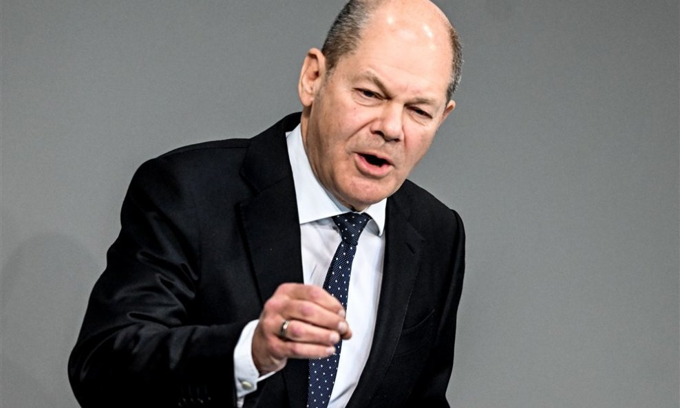 Olaf Scholz u Bundestagu