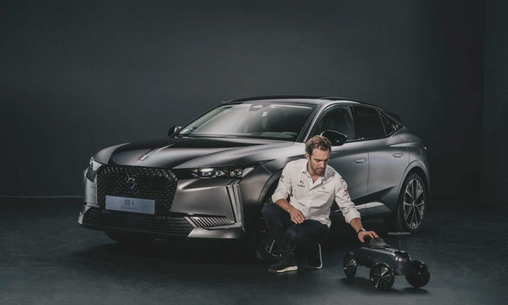 DS Automobiles izradio posebnu dječju hodalicu sina dvostrukog prvaka Formule E Jean-Éric Vergnea