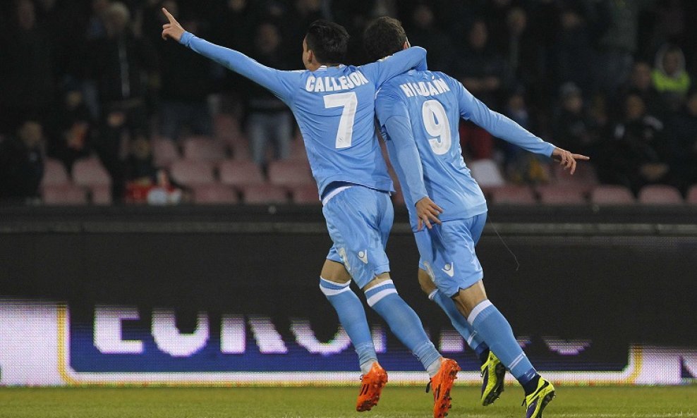 Higuain i Callejon slave