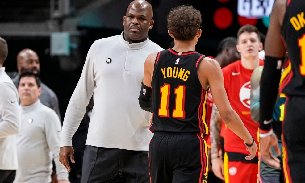 Nate McMillan i Trae Young