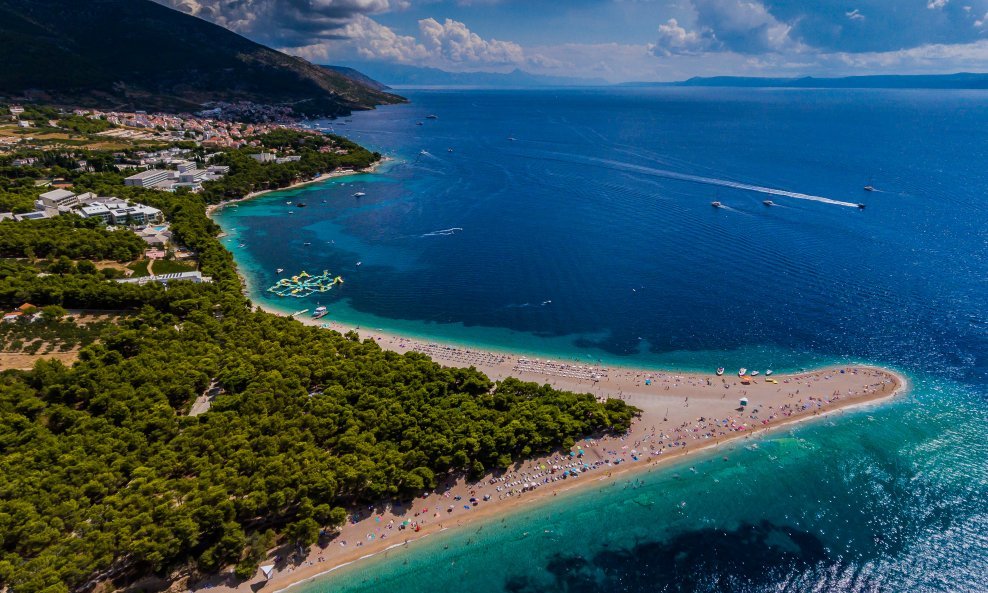 Plaža Zlatni rat, Brač