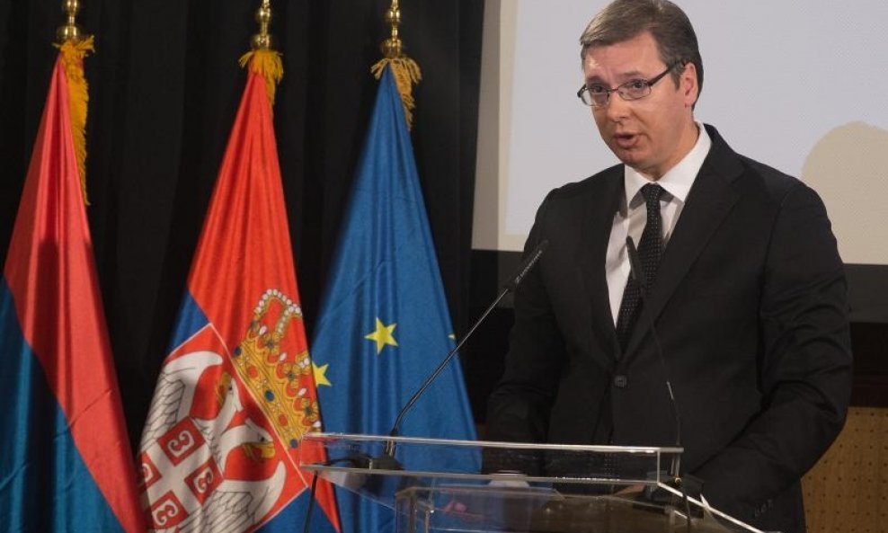 Aleksandar Vučić (4)