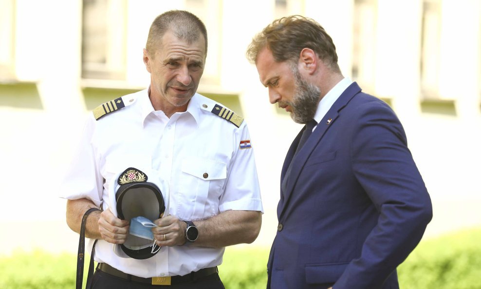 Admiral Robert Hranj i ministar Mario Banožić