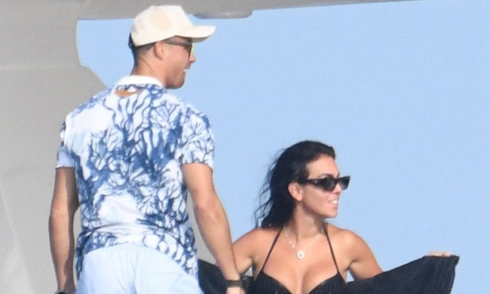 Georgina Rodriguez i Cristiano Ronaldo za vrijeme nedavnog odmora na Sardiniji