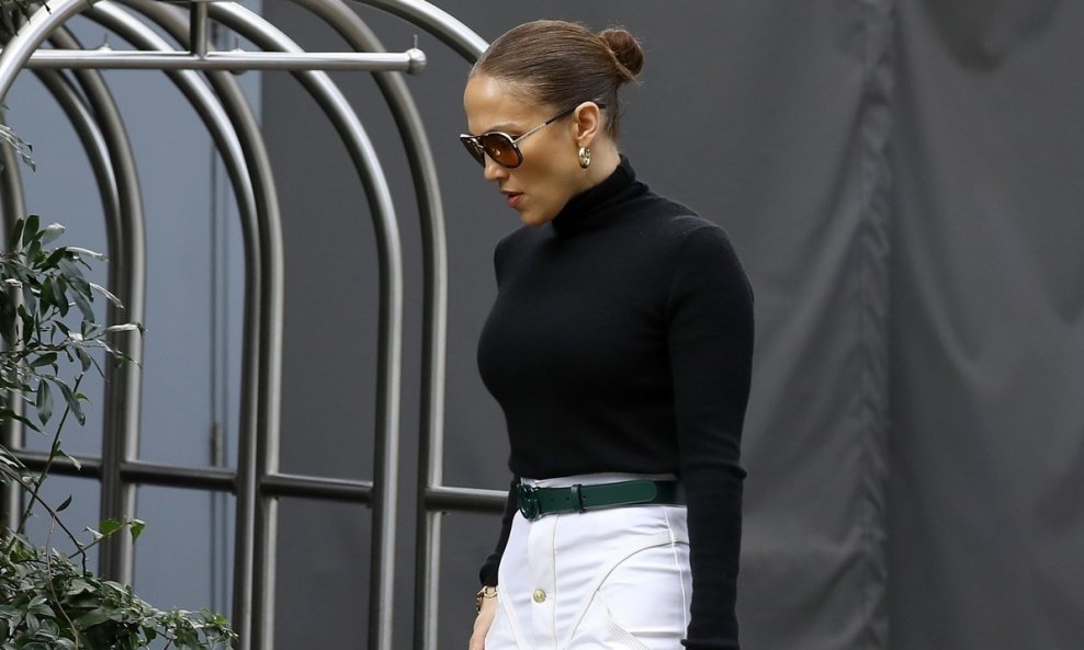 Jennifer Lopez u maxi suknji