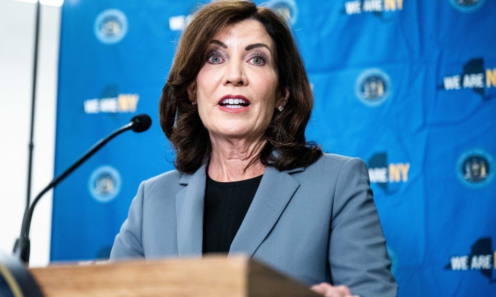 Guvernerka Kathy Hochul