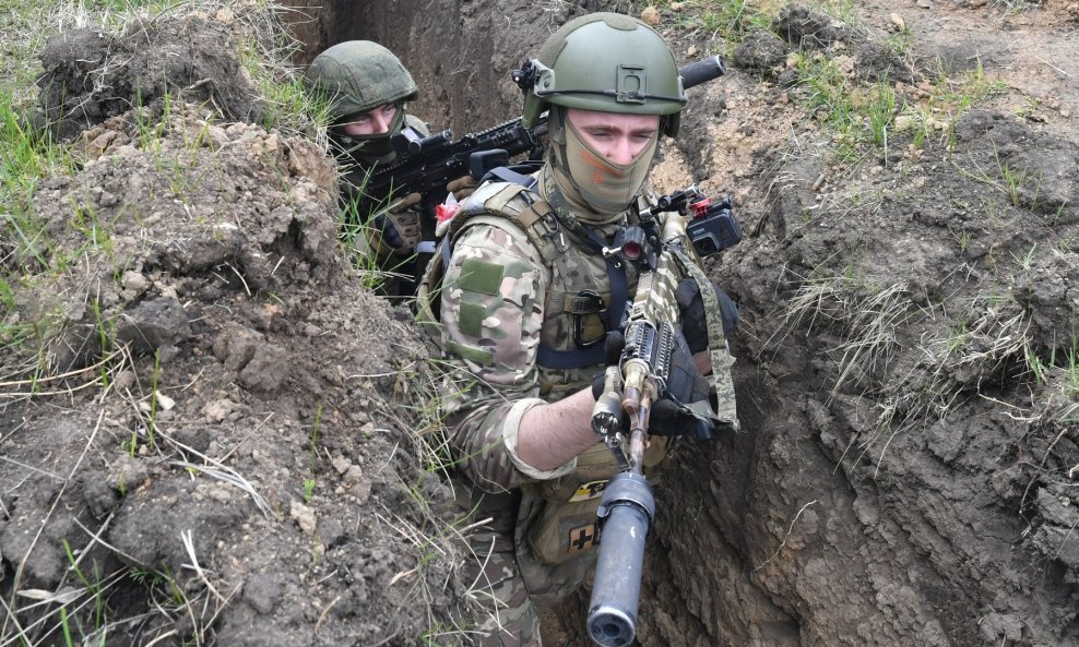 Ruska vojska - pripadnici zračno-desantnih snaga na vježbi