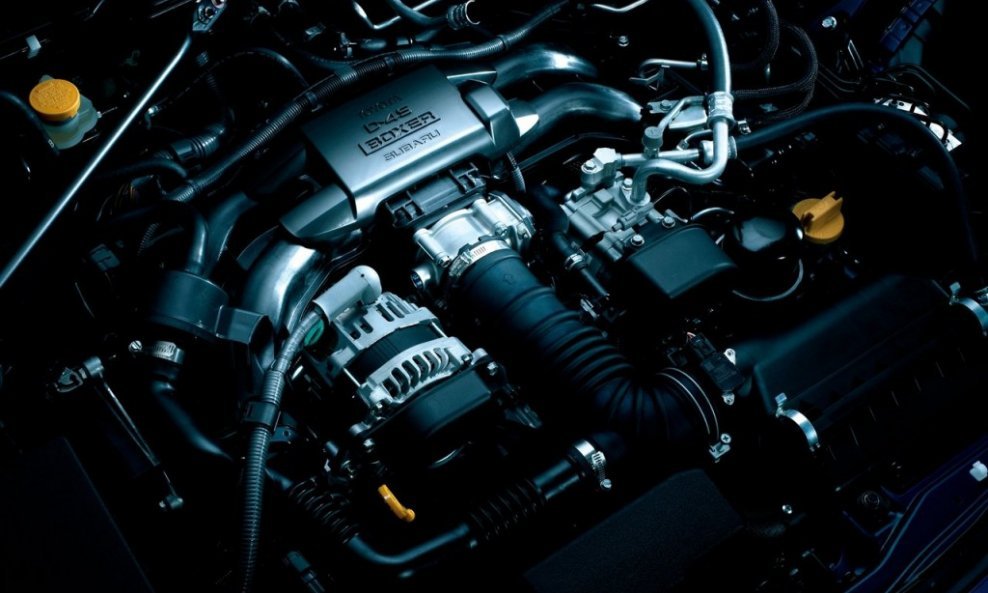 Subaru-BRZ-Boxer-Engine-2-1024x682