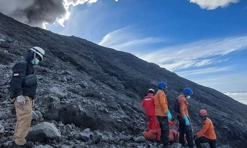 Erupcija vulkana Marapi