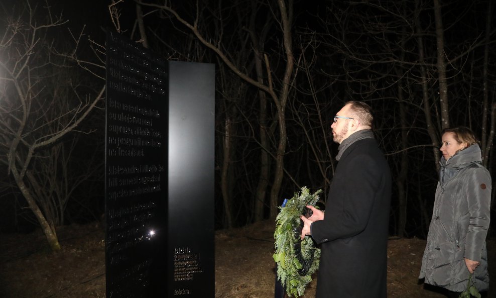 Godišnjica ubojstva obitelji Zec obilježena na Adolfovcu: Tomislav Tomašević i Danijela Dolenec